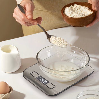 Dijital Mutfak Terazisi Paslanmaz Çelik Elektronik Lcd Ağırlık 5 Kg Ölçeklii Pişirme Ölçü Aleti ( Lisinya )
