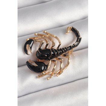 Pirinç Gold Renk Siyah Akrep Model Kadın Broş - Lisinya