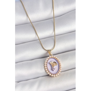 316L Çelik Gold Renk Zincir Mor Mineli İncili Zirkon Taşlı Çiçek İşlemeli Portre Model Kadın Kolye - Lisinya