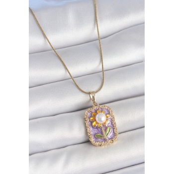 316L Çelik Gold Renk Zincir Mor Mineli İncili Papatya İşlemeli Portre Model Kadın Kolye - Lisinya