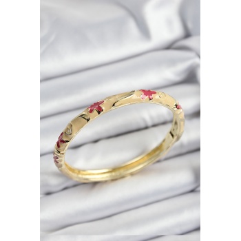 Mineli Pirinç Pembe Ve Krem Çiçek Motifli Gold Renk Kadın Kelepçe - Lisinya