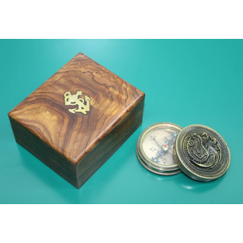 Ahşap Kutulu Pirinç Pusula 16223 - Lisinya