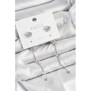 Pirinç Zirkon Taşlı Sallantılı Çiçek Model Gümüş Renk 925 Ayar Gümüş Çivi Kadın Küpe - Lisinya