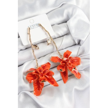 Pirinç Sallantılı Kırmızı Çiçek Model Gold Renk Kadın Küpe - Lisinya