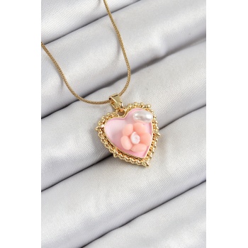 316L Çelik Zincir Pembe Sanatsal Portre İnci Detaylı Papatya Figürlü Kalp Model Gold Renk Kadın Kolye - Lisinya