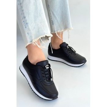 Finna Siyah Cilt Bağcıklı Spor Ayakkabı - Lisinya