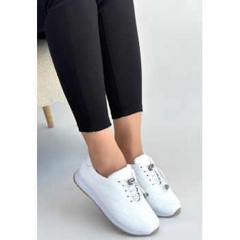 Finna Beyaz Cilt Bağcıklı Spor Ayakkabı - Lisinya