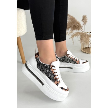 Lawin Beyaz Cilt Siyah Simli Bağcıklı Spor Ayakkabı - Lisinya