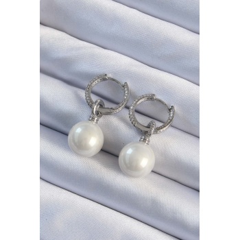 Pirinç Gümüş Renk Zirkon Taş Kaplama İnci Tasarımlı Kadın Küpe - Lisinya