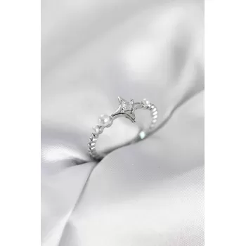 Minimal Kutup Yıldızı Model Zirkon Taşlı Gümüş Renk Kadın Yüzük