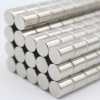 20 Adet 4x4 Mm Yuvarlak Neodyum Mıknatıs ( Lisinya )