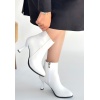 Mişha Beyaz Cilt Topuklu Bot -