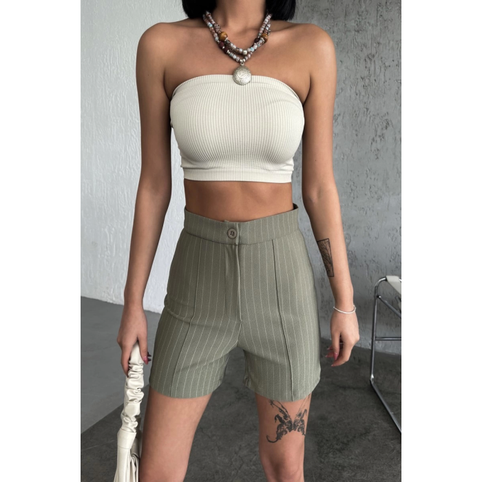 Zarif ve Şıklığı Bir Arada Sunan Yüksek Bel Krep Esnek Çimalı Çizgili Şort Haki