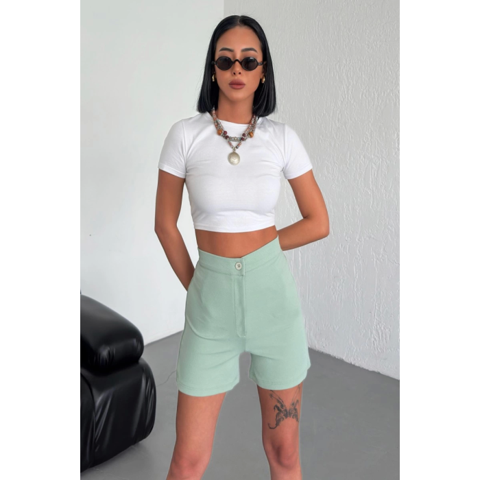 Tarz ve Rahatlığı Bir Arada Sunan Yüksek Bel Esnek Likralı Krep Şort Su Yeşili