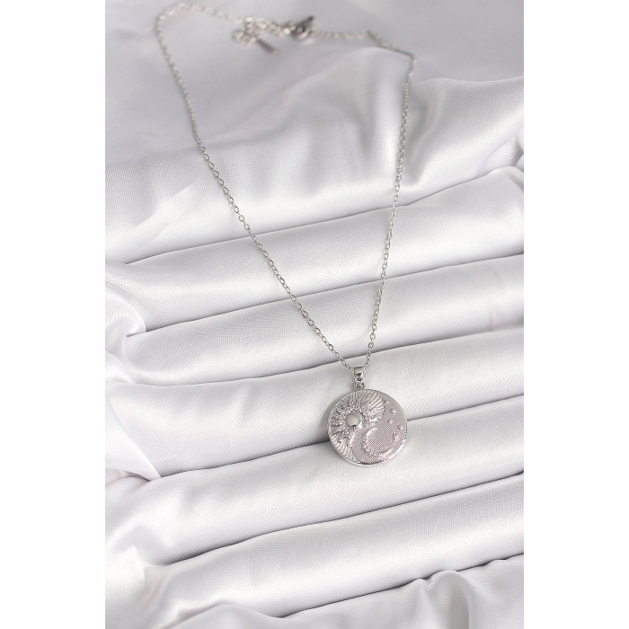 316L Çelik Gümüş Renk Zincir Zirkon Taşlı Ay Güneş İşlemeli Madalyon Model Kadın Kolye -
