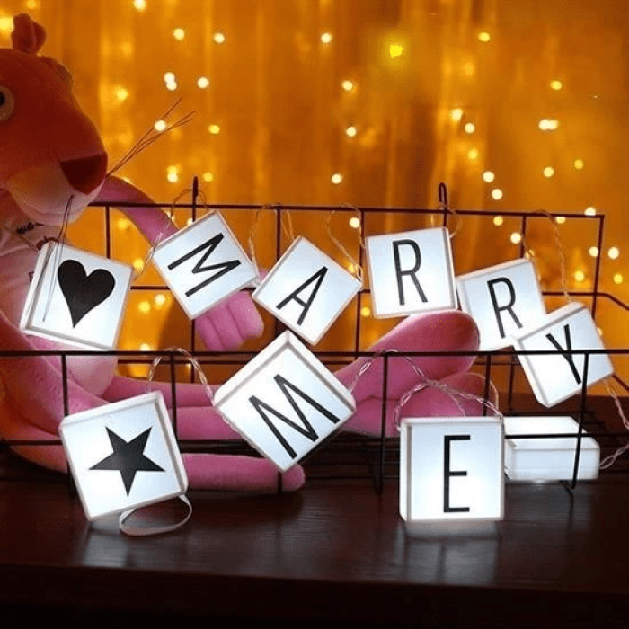 10lu Lightbox Işıklı Harf Mesaj Panosu Dekoratif  Harf Işık Zinciri ( Lisinya )