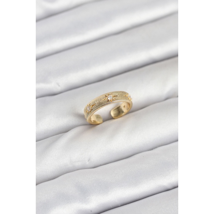 Pirinç Gold Renk Zirkon Taşlı Kutup Yıldızı Model Kadın Yüzük -