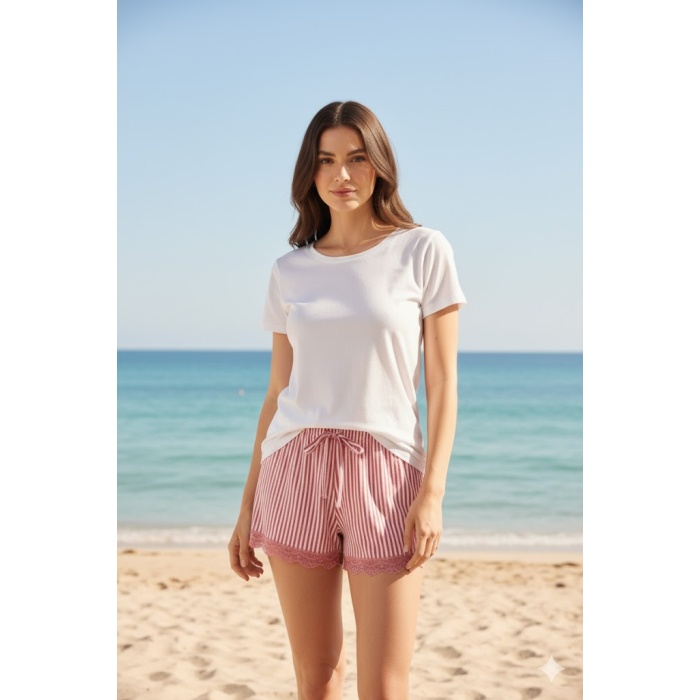 Çizgili Penye Kadın Ev Şortu Bacak Dantel Detaylı Ev Giyim Fuşya