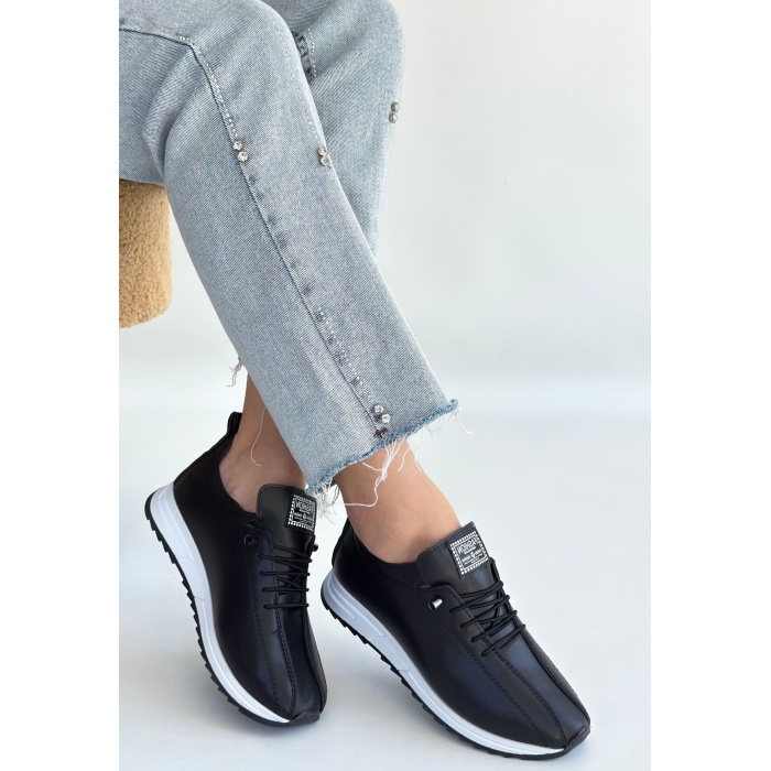 Monya Siyah Cilt Bağcıklı Spor Ayakkabı - Lisinya