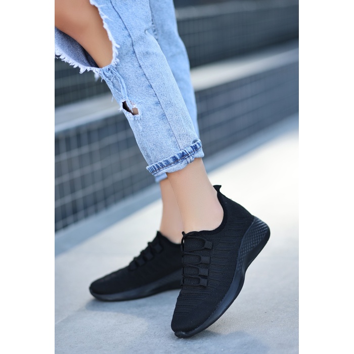 Wina Siyah Triko Spor Ayakkabı - Lisinya