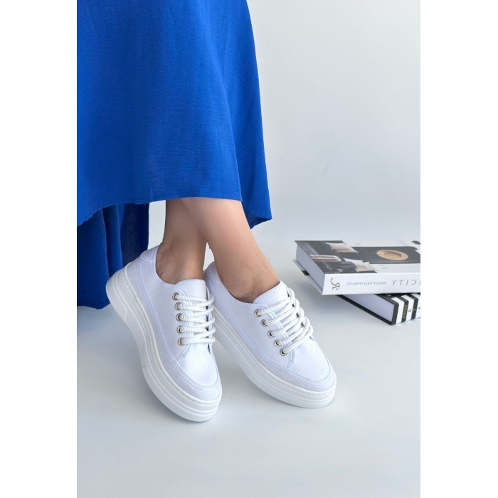 Carin Beyaz Keten Bağcıklı Spor Ayakkabı - Lisinya