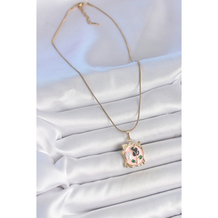 316L Çelik Gold Renk Zincir Pembe Mineli Çiçek İşlemli İnci Detay Portre Model Kadın Kolye - Lisinya