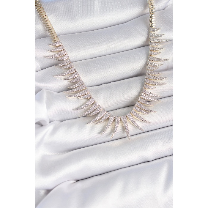 Pirinç Gold Renk Zirkon Taşlı Sivri Model VIP Seri Kadın Kolye - Lisinya