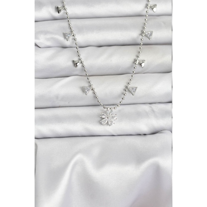 Pirinç Gümüş Renk Zirkon Taşlı Çiçek Model Kadın Kolye - Lisinya