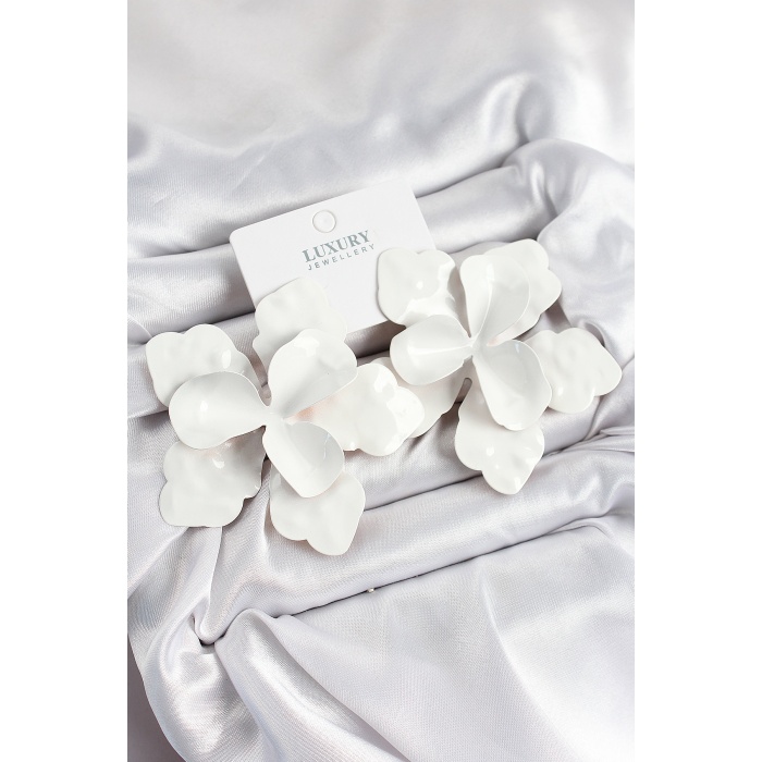 Pirinç Beyaz Çiçek Model Kadın Küpe - Lisinya