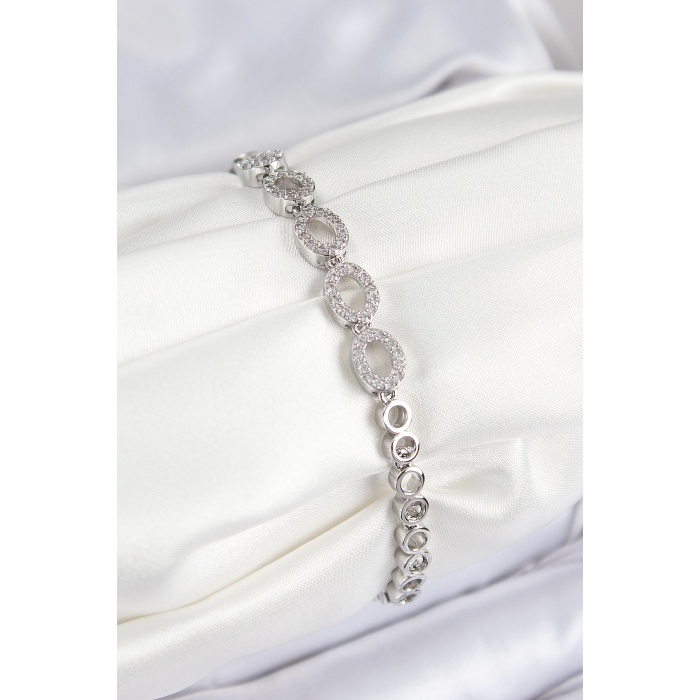 Pirinç Zirkon Taşlı Oval Model Gümüş Renk Kadın Bileklik - Lisinya