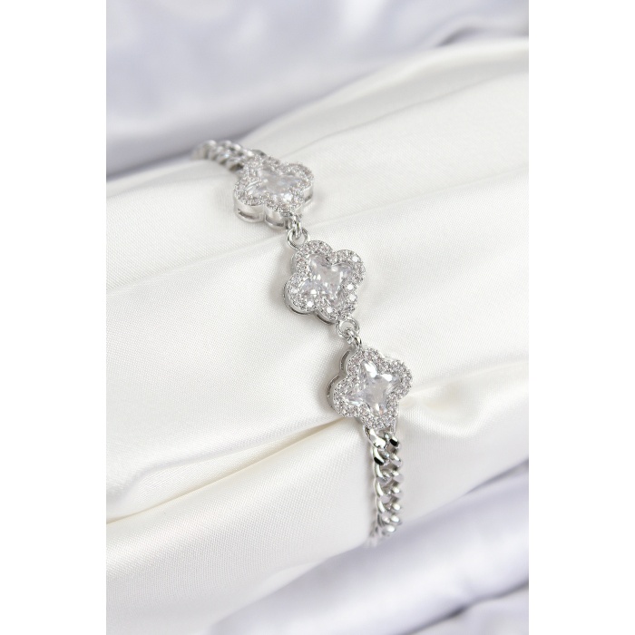 Pirinç Zirkon Taşlı Yonca Model Gümüş Renk Kadın Bileklik - Lisinya