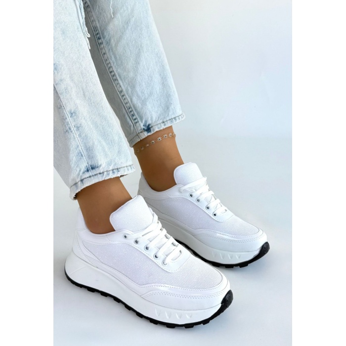 Edva Beyaz Cilt Bağcıklı Spor Ayakkabı - Lisinya