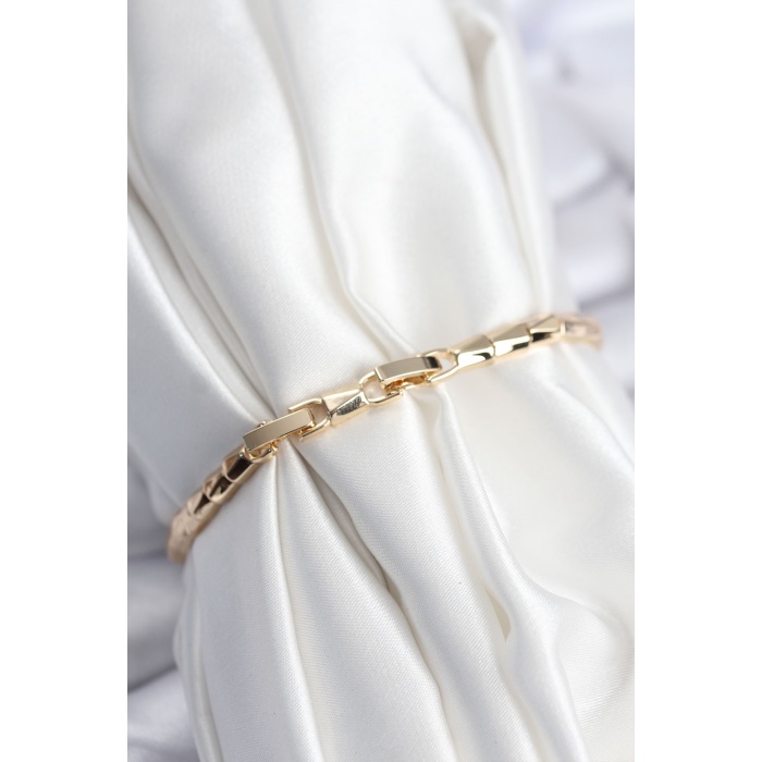 Pirinç VIP Seri Gold Renk Zirkon Taşlı Yıldız Model Kadın Bileklik - Lisinya