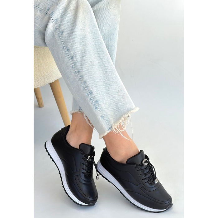 Finna Siyah Cilt Bağcıklı Spor Ayakkabı - Lisinya