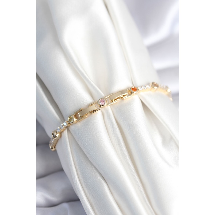 Pirinç Gold Renk Zirkon Taşlı Kadın Bileklik - Lisinya