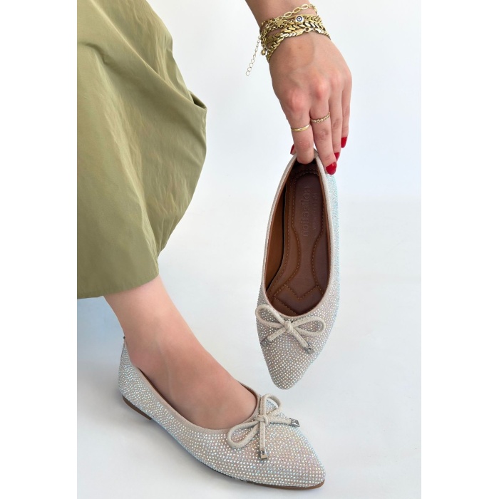 Sarra Bej Saten İşlemeli Babet Ayakkabı - Lisinya