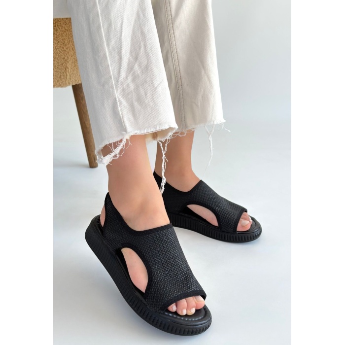Wayi Siyah Hasır Cilt Sandalet - Lisinya
