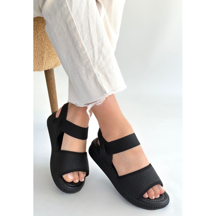 Jake Siyah Hasır Cilt Sandalet - Lisinya