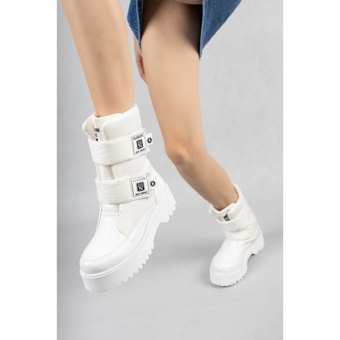 Miah Beyaz Rugan Kar Bot - Lisinya