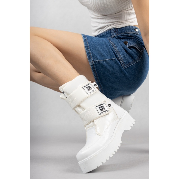 Miah Beyaz Rugan Kar Bot - Lisinya