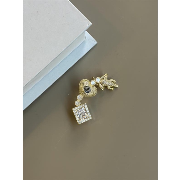 Taşlı Kıkırdak Küpe - Altın