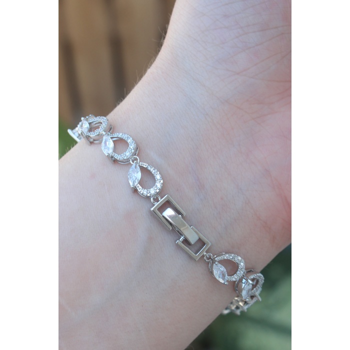 Vip Seri Pirinç Zirkon Taşlı Gümüş Renk Arpa Model Bileklik - Lisinya