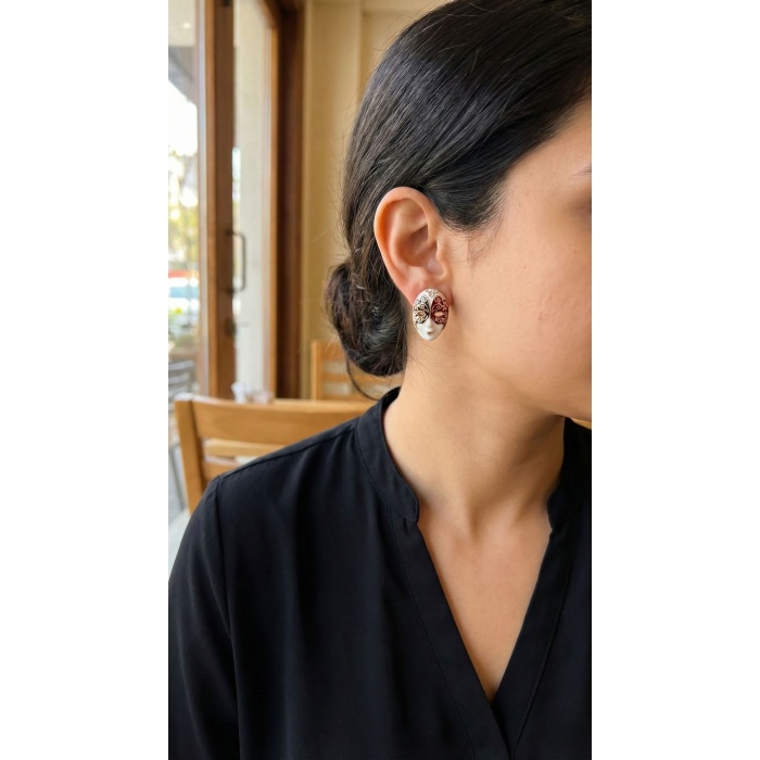 Maske Model Pirinç Kadın Küpe -