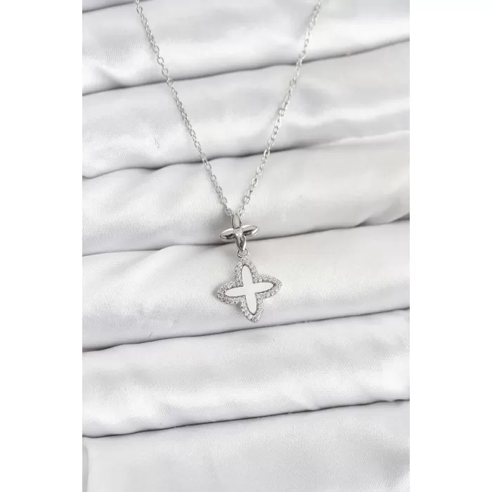 316L Çelik Zincir Gümüş Renk 4 Yapraklı Yonca Model Zirkon Taşlı Kadın Kolye