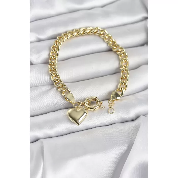 Kalp Detaylı Gold Renk Pirinç Kadın Bileklik