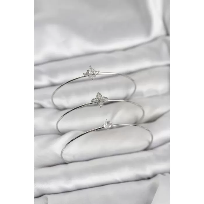 Zirkon Taşlı Gümüş Renk Yonca Model 3lü Kadın Bileklik Kombini