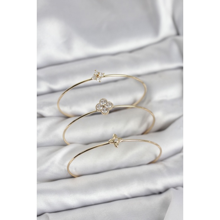 Zirkon Taşlı Gold Renk Yonca Tasarım 3lü Kadın Bileklik Kombini -