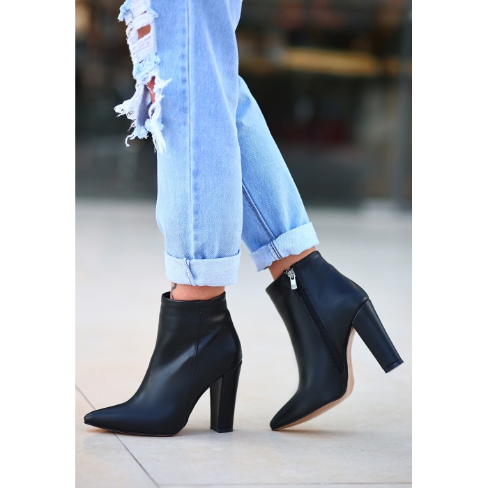 Loora Siyah Cilt Topuklu Bot -