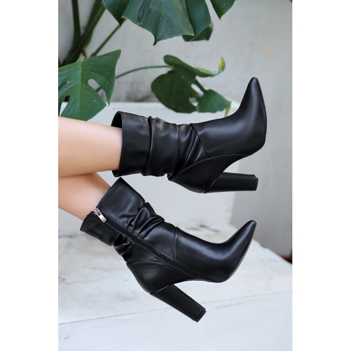 Erita Siyah Cilt Topuklu Çizme -