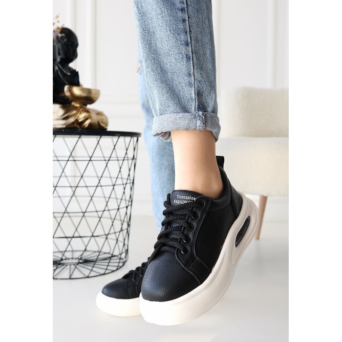 Chris Siyah Cilt Bağcıklı Spor Ayakkabı -